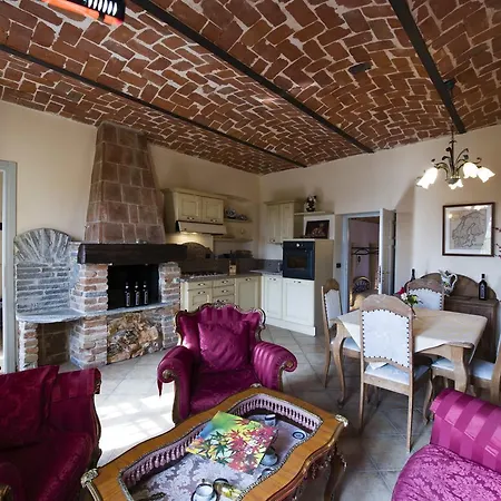 ファームステイ Cascina Desderi アスティ