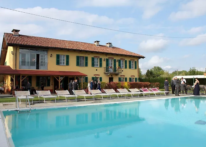 Alloggio per agriturismo Cascina Desderi *
